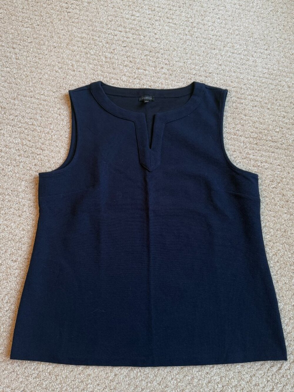 Talbots V-Neck Sleeveless Blouse -- Large